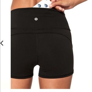 Lululemon - In Movement Shorts, Black - Everlux 2.5